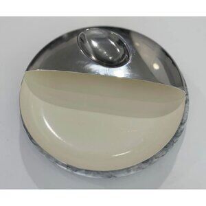 Magppie Chip & Dip Bowl designed by Roberto Giacomucci